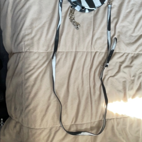 Steve madden crossbody - Picture 3 of 7